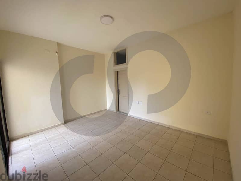 Spacious apartment in haret hraik- rewis/حارة حريك- رويس REF#DE105557 4