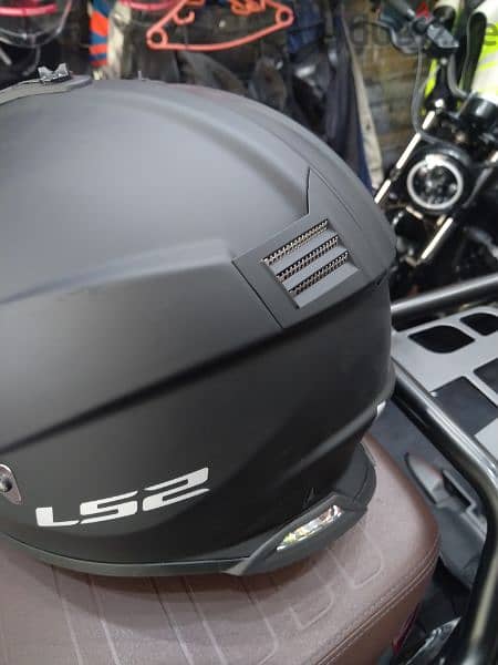 helmet Ls2 Fast evo size xL weight 1280 color matt black 4