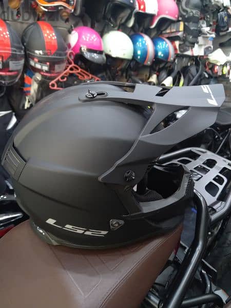 helmet Ls2 Fast evo size xL weight 1280 color matt black 5