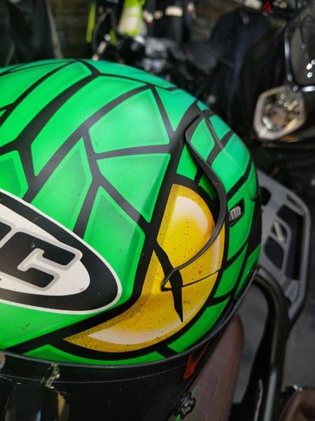 helmet HJC RPHA10-plus Jorge Lorenzo Green Mamba weight 1300 (used) 2