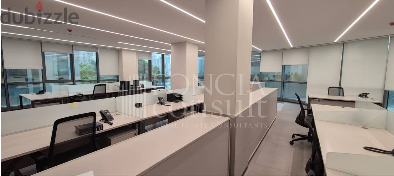 Furnished Office for Rent in Ashrafieh! مكاتب مفروشة وحديثة للإيجار 3