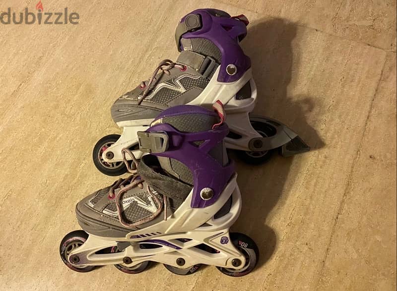 Roller skates with protection for legs and arms , and its bag 1