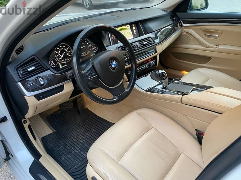 BMW 5-Series 2015 11