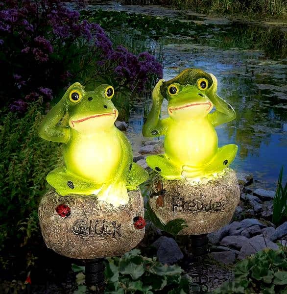 german store garden solar frog light 2pc 1