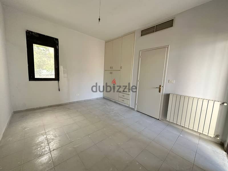 250 m² Apartment For Rent in Mazrait Yachouh 4