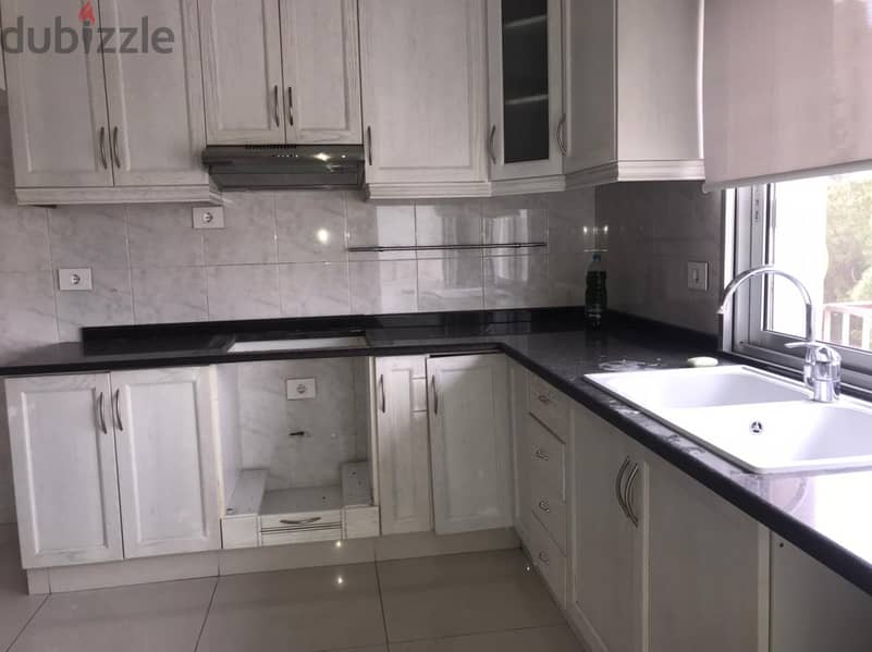 L07809-Spacious Apartment for Rent in Horsh Tabet 3