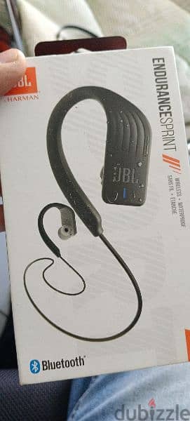 JBL earbuds 0