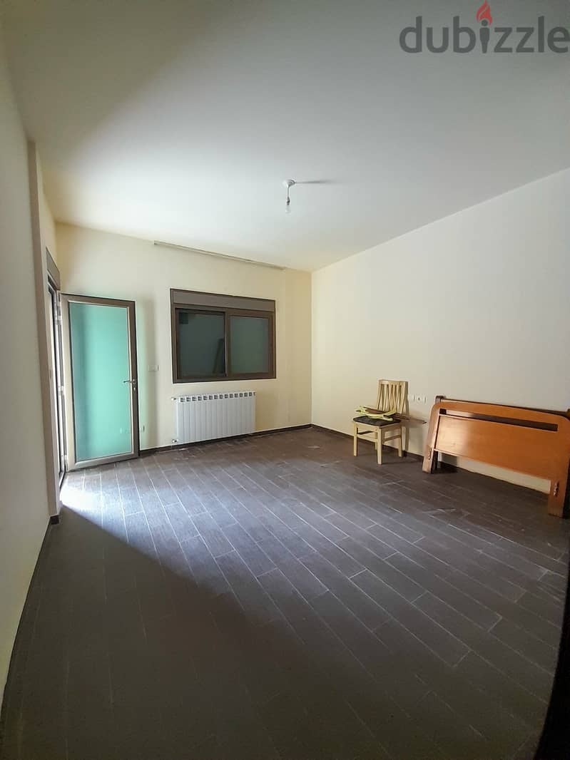 290 SQM Semi-Furnished Apartment in Bhorsaf with View & Terrace 3