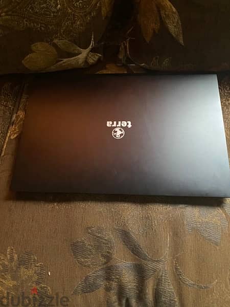 LAPTOP 7Th gen 8gb 256gb ssd 3