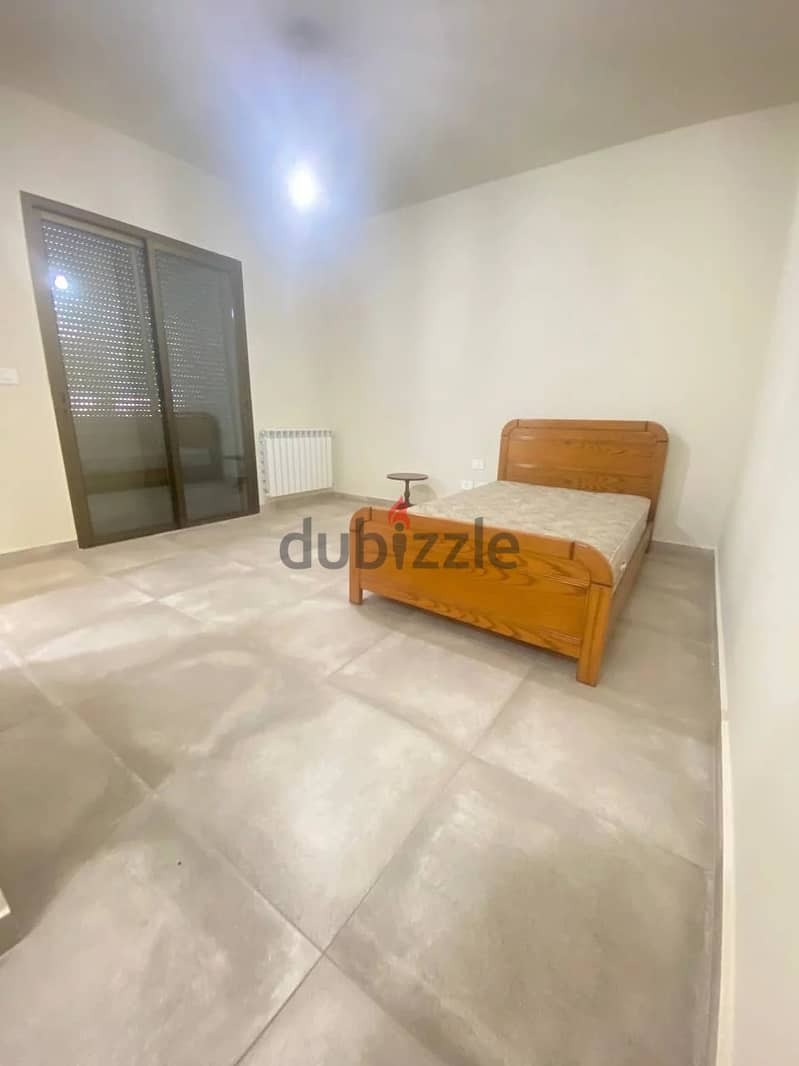 Apartment for Rent in Aoukar/ Sea View- شقة للإيجار في عوكر 4