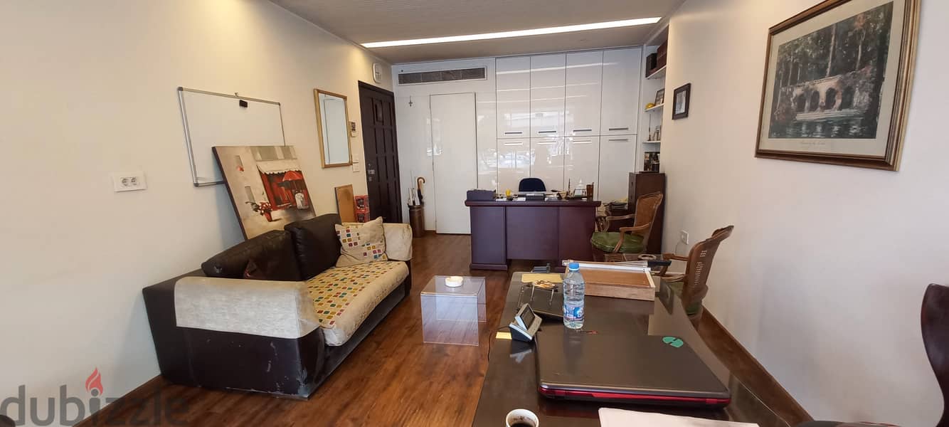 Furnished Cute Office in Jal el Dib for rentمكتب لطيف مفروش 1
