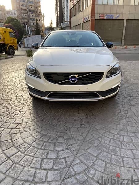 Volvo S60 Cross Country 2017 AWD, one owner company source 2