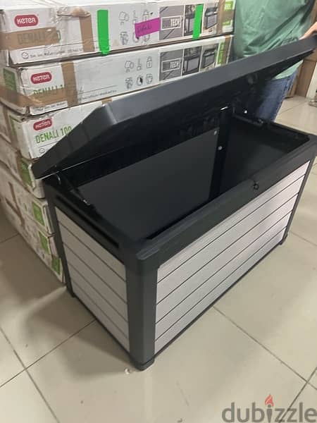 new storage box 380l 1