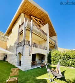 Fully furnished chalet, Faraya, facing the slopes, with garden 0