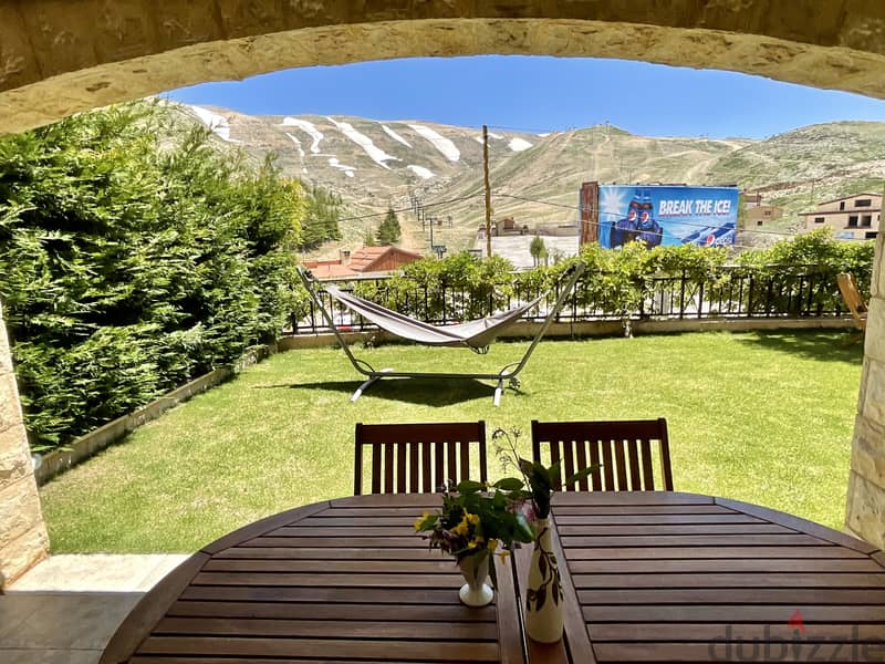 Fully furnished chalet, Faraya, facing the slopes, with garden 1