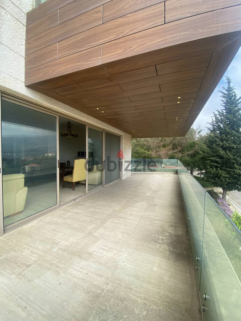 Charming Apartment with View for Sale in Yarzeh 0