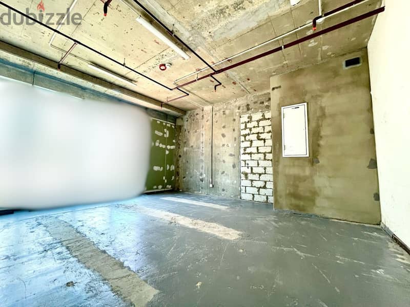 JH24-3407 Office 120m for rent in Achrafieh, $ 1,600 cash 1
