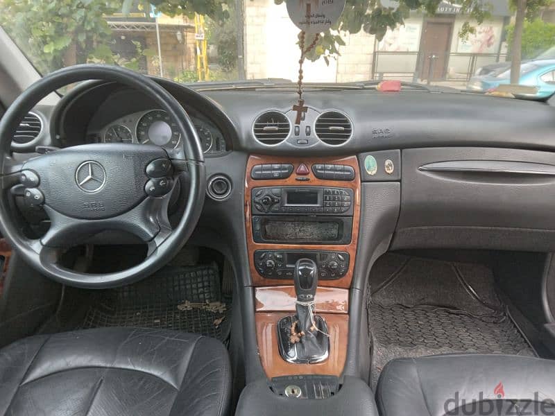 Mercedes-Benz CLK-Class 2003 1