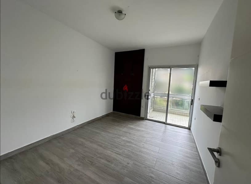 200 m² Apartment For Sale in Monteverde 3