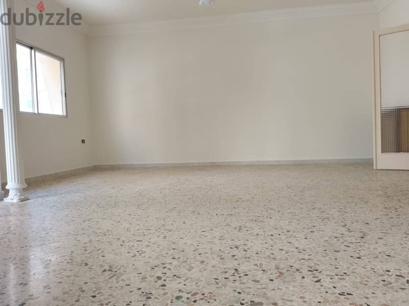 Apartment for sale in Ashrafiyeh شقة للبيع في اشرفية 6
