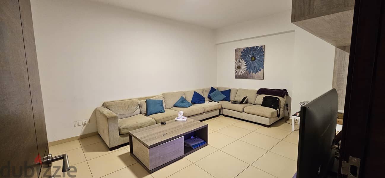 Apartment for sale in Yarzeh شقة  للبيع في اليرزة 10