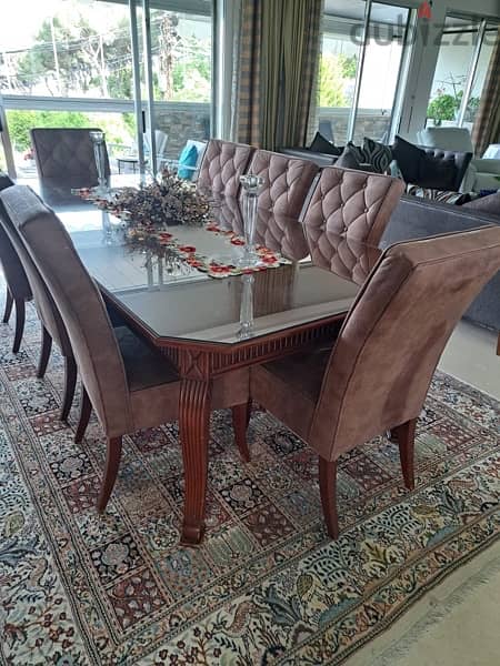 Full dining table and chairs 1