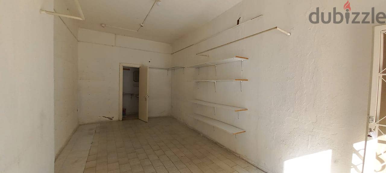 Cosy office for rent in Zalkaمكتب مريح للإيجار في الزلقا 3