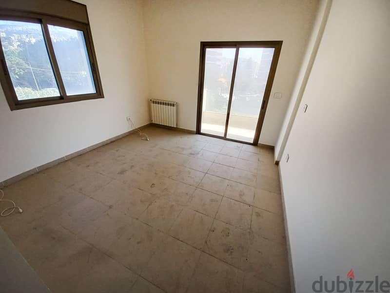 High - End Apartment for sale in Naqqacheشقة فخمة للبيع في النقاش 9
