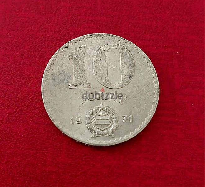1971 Hungary Magyar 10 Forint status of Liberty Strobl Monument 1