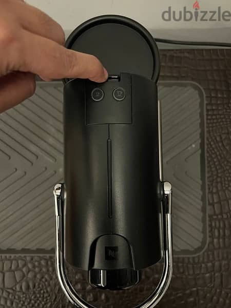 Nespresso coffee machine + capsule dispenser 1