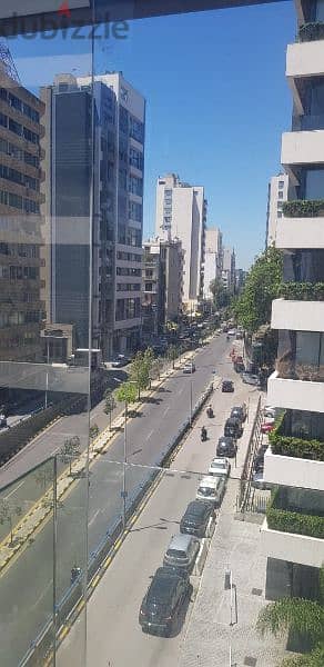 apartment For sale in achrafieh 520k. شقة للبيع في الأشرفية ٥٢٠،٠٠٠$ 3