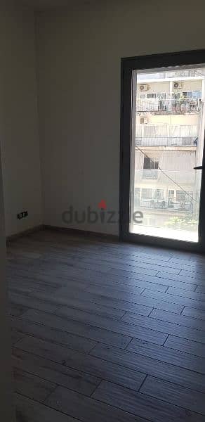 apartment For sale in achrafieh 520k. شقة للبيع في الأشرفية ٥٢٠،٠٠٠$ 5