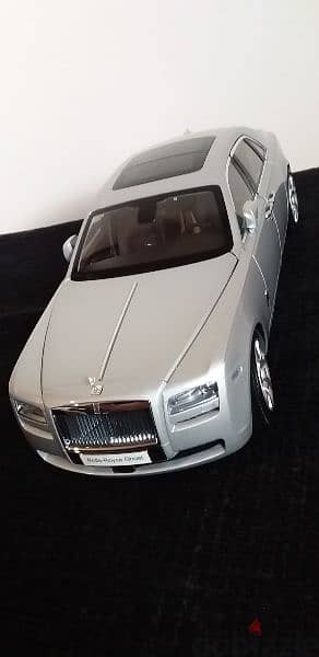1/18 diecast Rolls-Royce Ghost 3