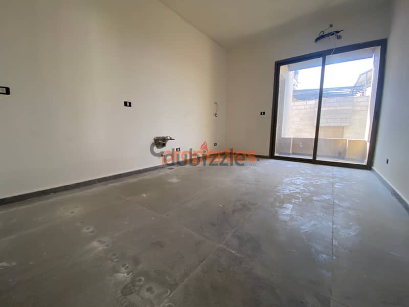 Duplex For Sale in Rabweh with Terrace شقة للبيع في الربوه CPCF19 4