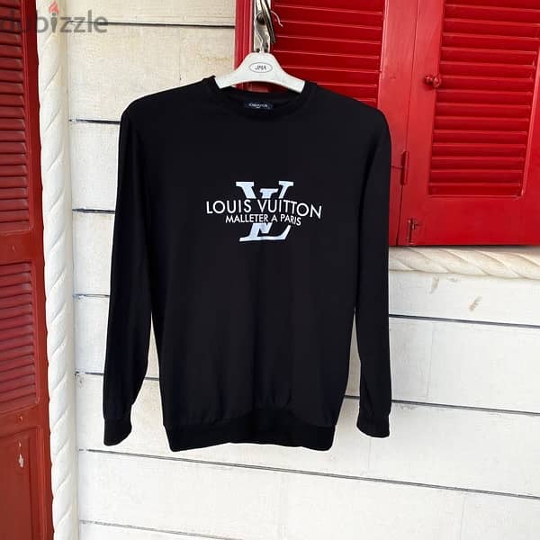 LOUIS VUITTON Black Long Sleeve Sweater. 1