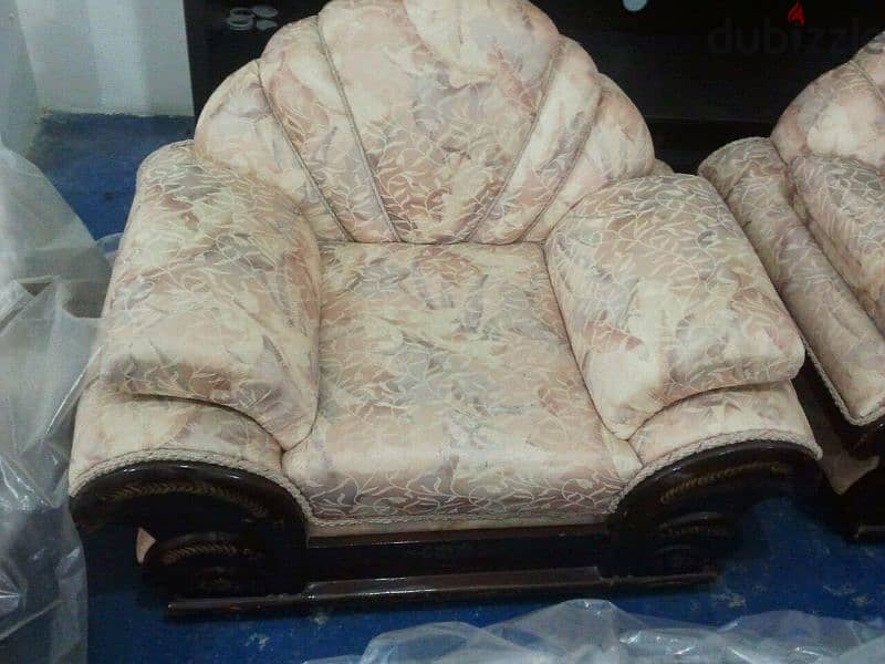 white marble sofa set تقم ٣ كنبايات 1
