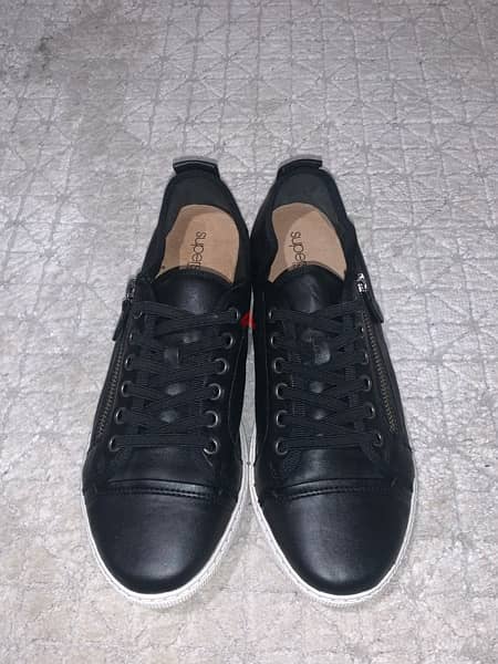 original black leather sneakers 1