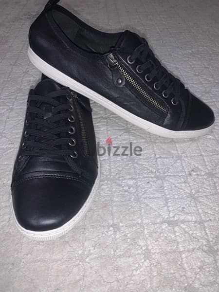 original black leather sneakers 2