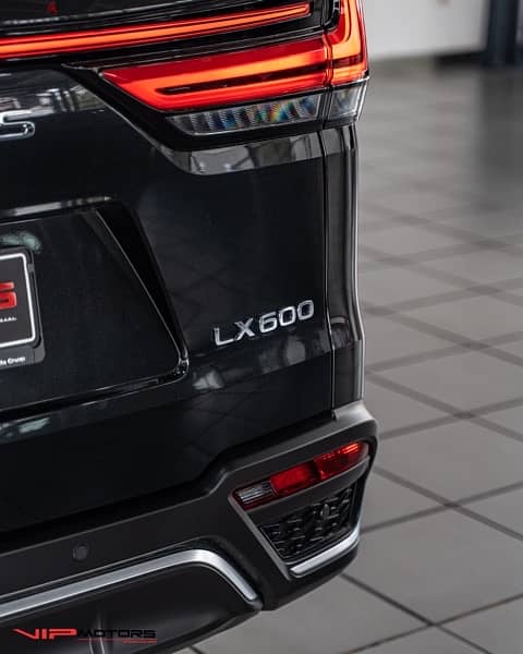 Lexus LX-Series 2023 15
