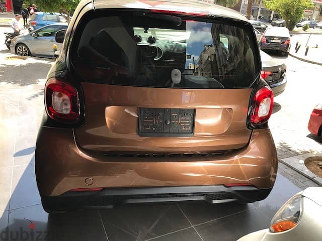 Smart For Two Passion  model:2016, in mint and brand new condition 4