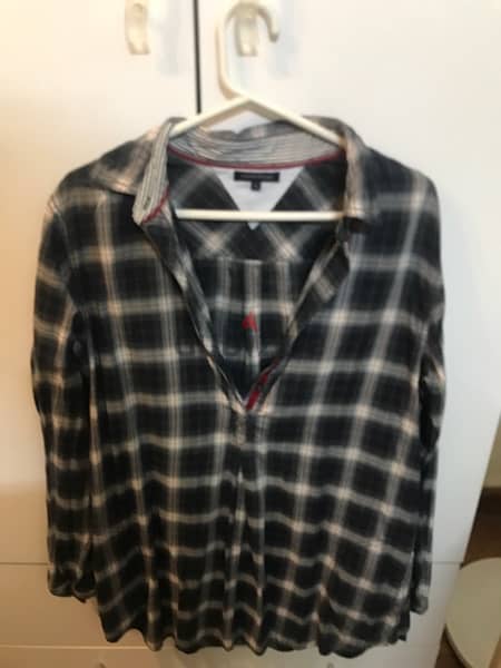 tommy hilfiger long top size 10 large or xl 0