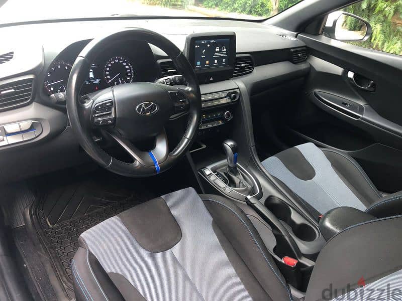 Hyundai Veloster2019-Company source- One Owner- Super clean- 7