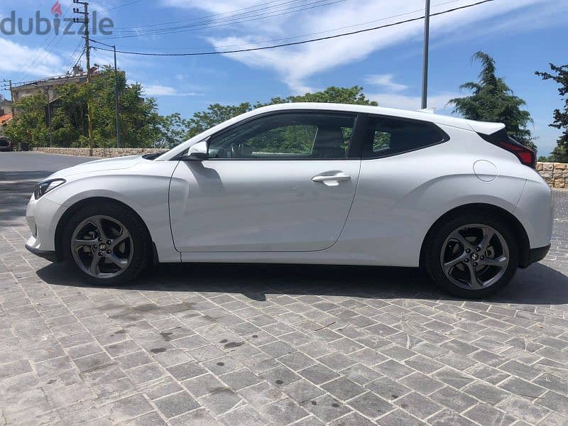 Hyundai Veloster2019-Company source- One Owner- Super clean- 6