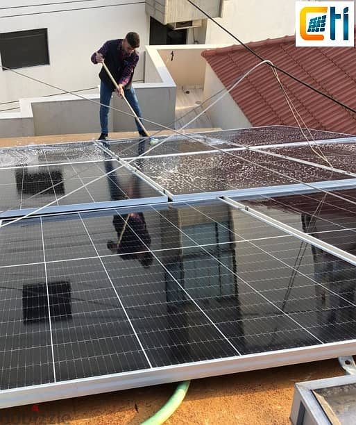 Solar maintenance and cleaning أعمال صيانة و تنظيف الطاقة الشمسية 1