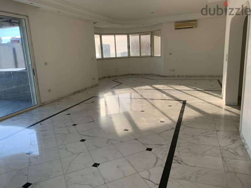 350 sqm Apartment for rent in Talat Al Khayat 1