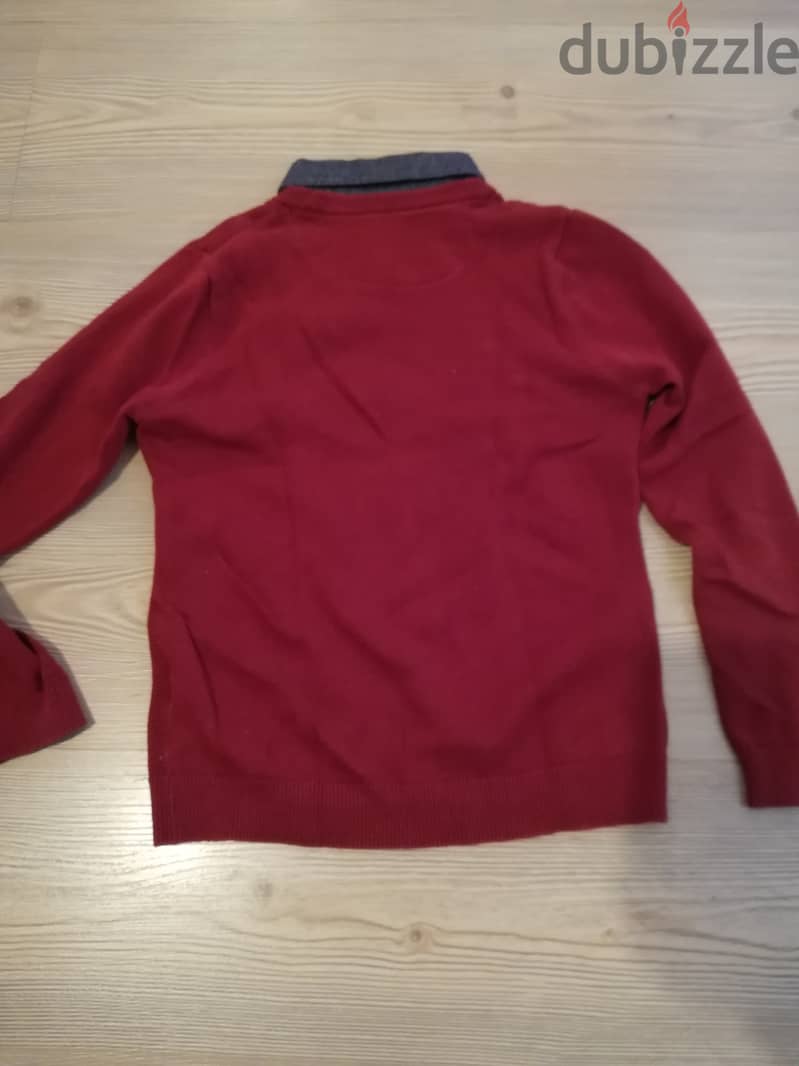 Bordeaux pull over 1
