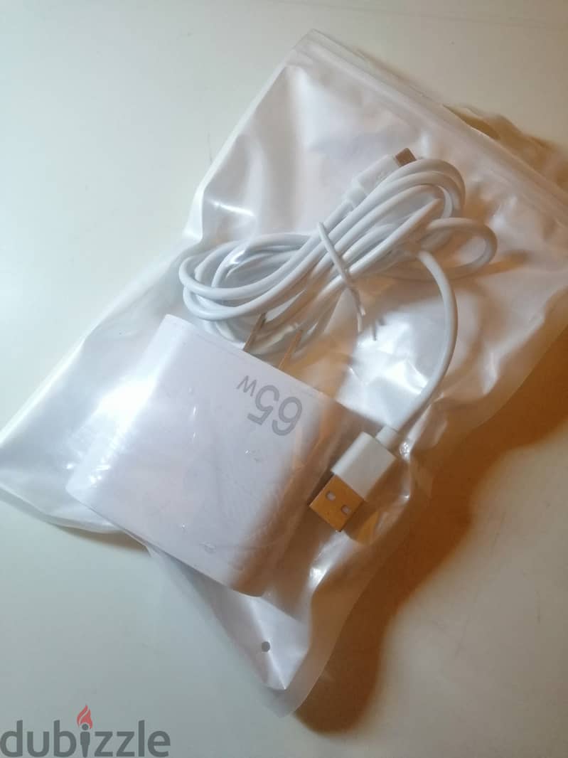 Mobile phone Charger plus USB Cable شاحن موبايل مع سلك 1