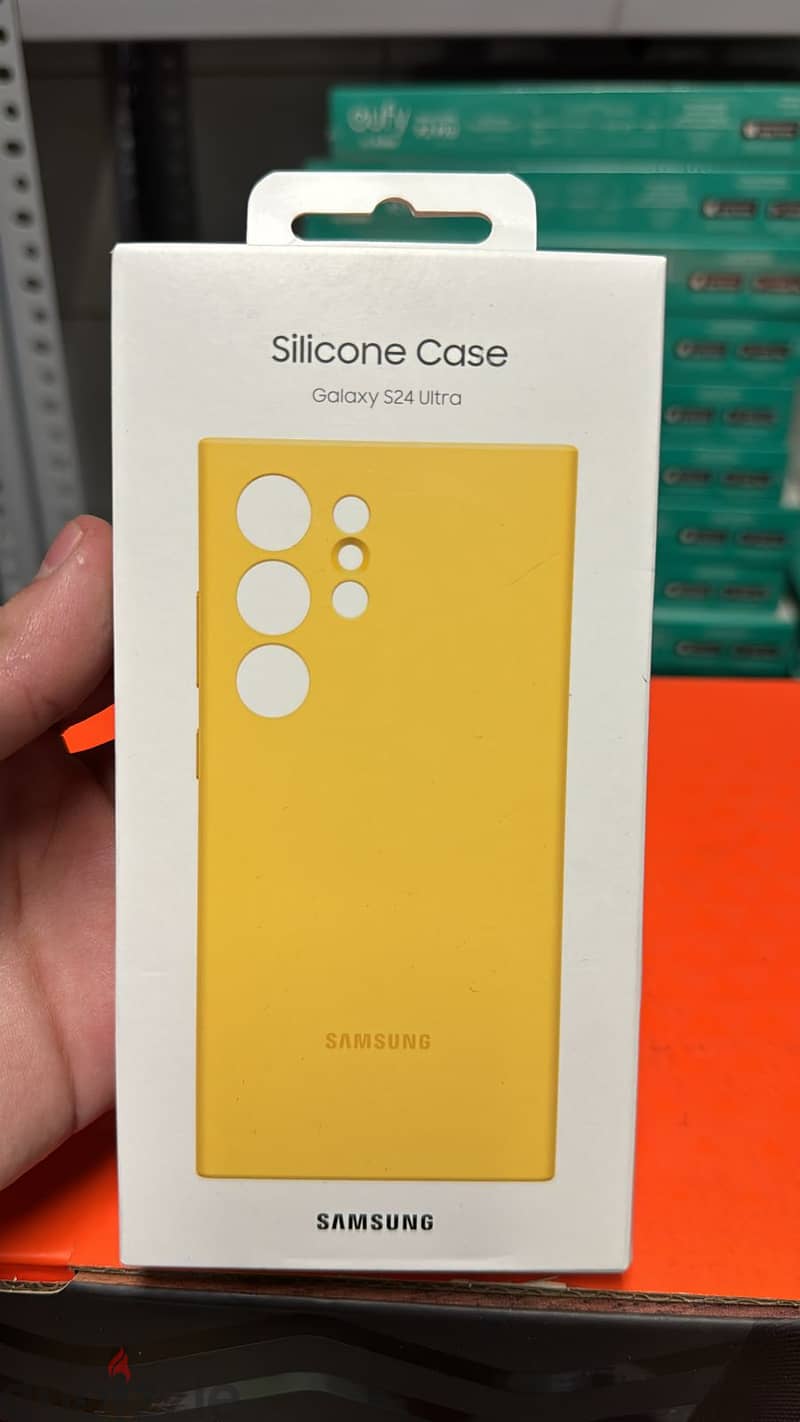 Silicone Case Galaxy S24 ultra yellow amazing & original price 0