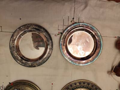 Souvenir plates