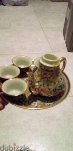 porcelaine tea set